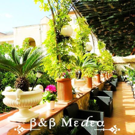 Bed & Breakfast Medea Napoli Bagian luar foto