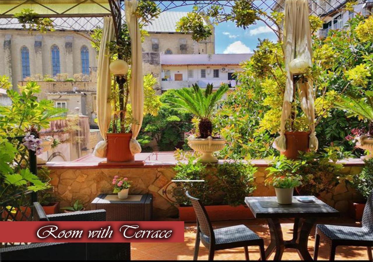 Bed & Breakfast Medea Napoli Bagian luar foto