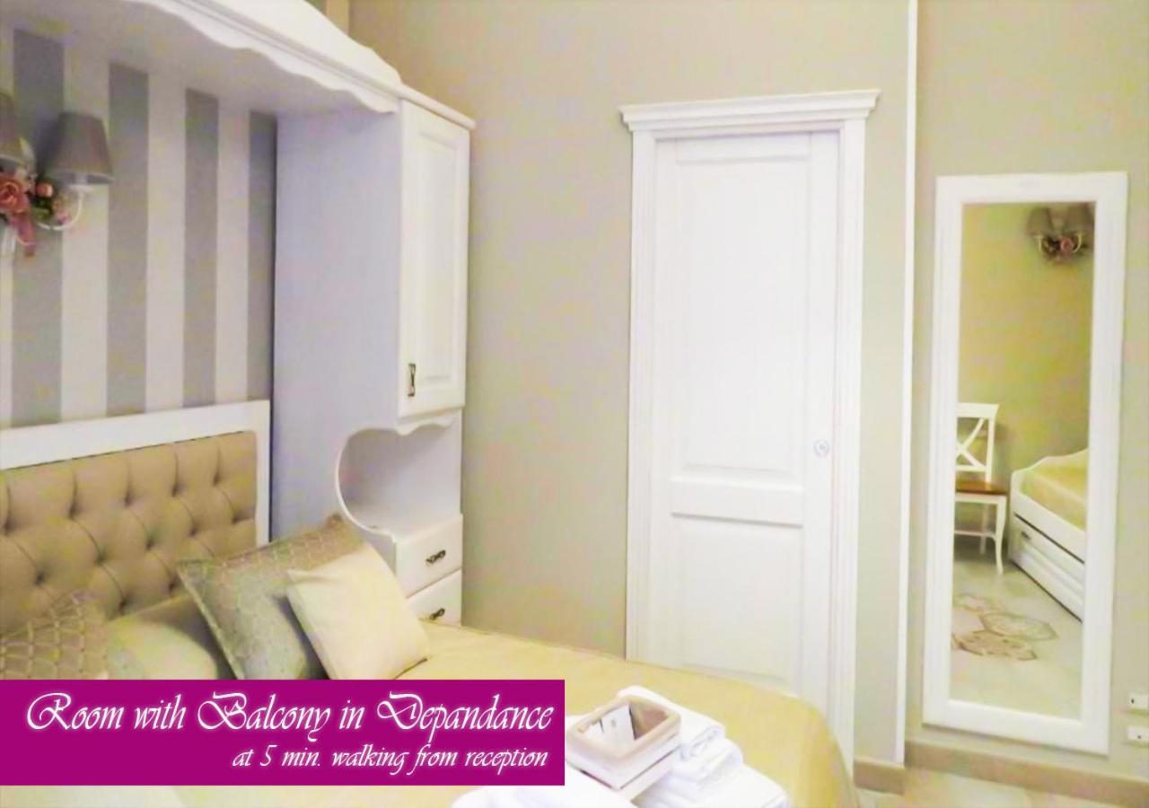 Bed & Breakfast Medea Napoli Bagian luar foto
