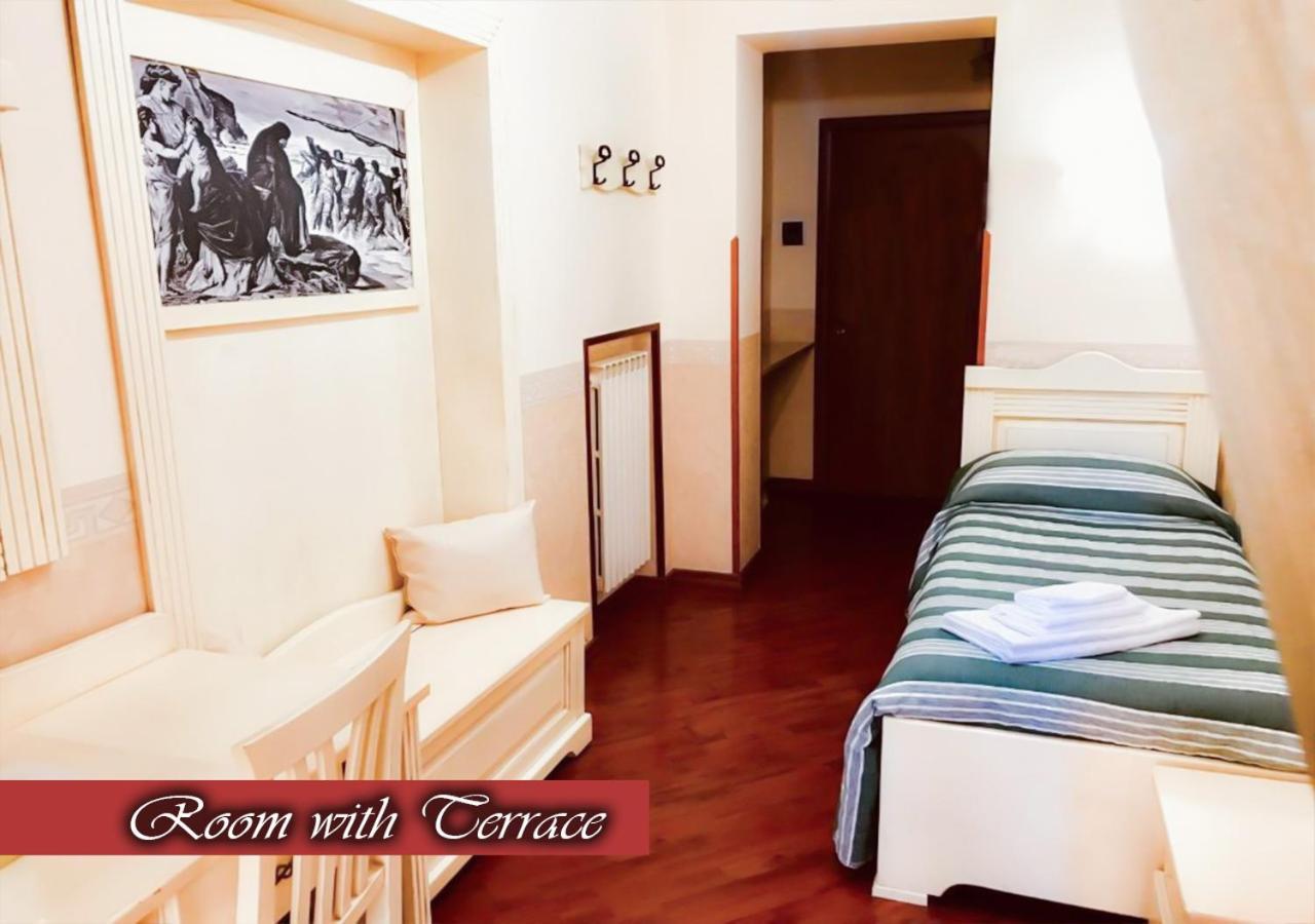 Bed & Breakfast Medea Napoli Bagian luar foto