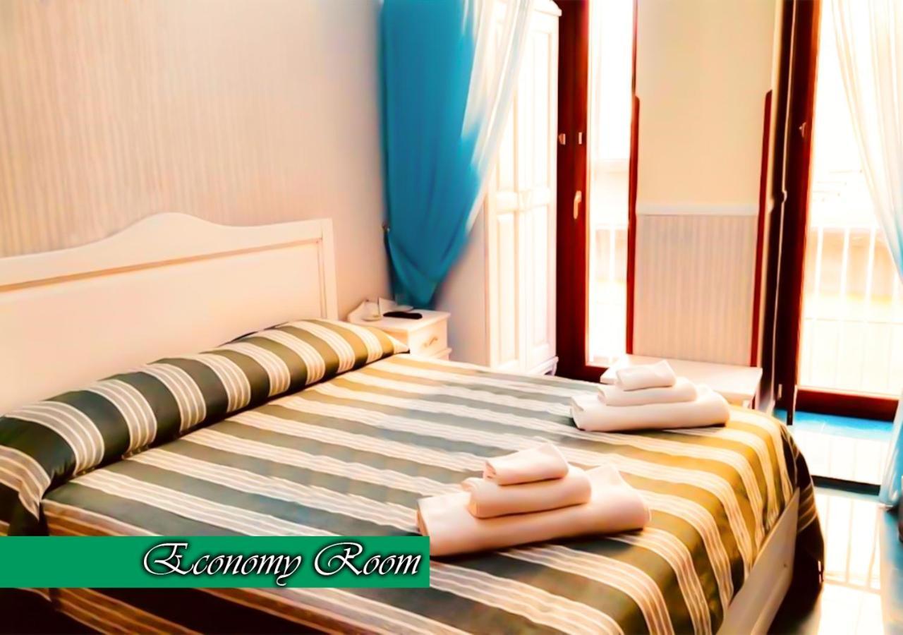 Bed & Breakfast Medea Napoli Bagian luar foto