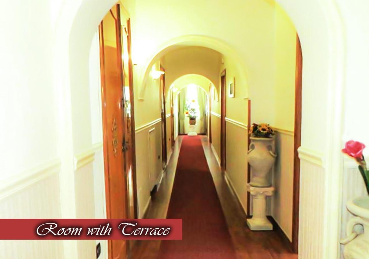 Bed & Breakfast Medea Napoli Bagian luar foto