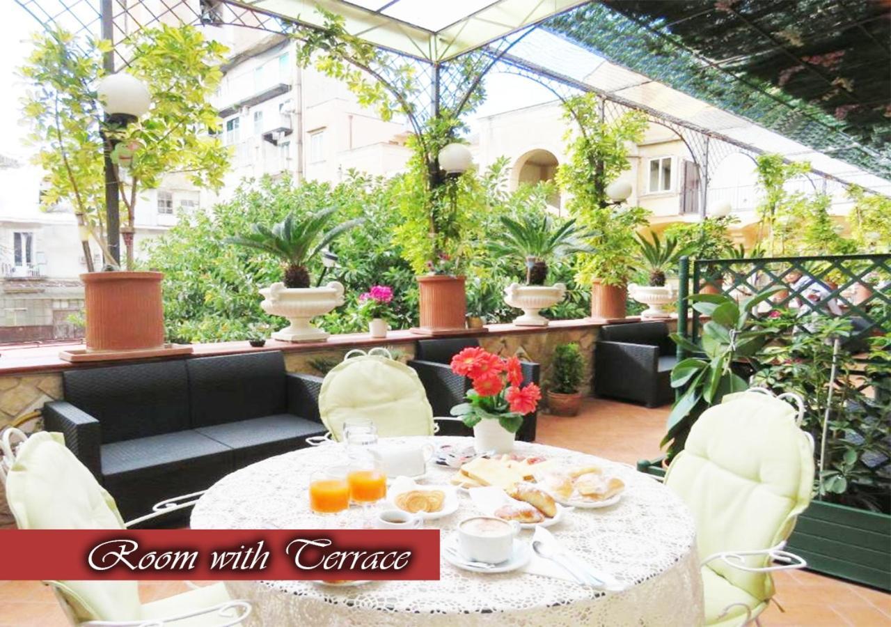 Bed & Breakfast Medea Napoli Bagian luar foto