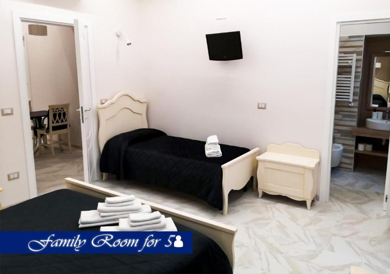 Bed & Breakfast Medea Napoli Bagian luar foto